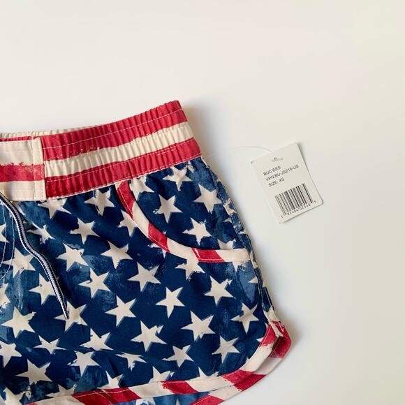 Buc-ee's Red White and Blue Stars and Striped Mini Shorts Women's size XS NWT - Picture 8 of 11